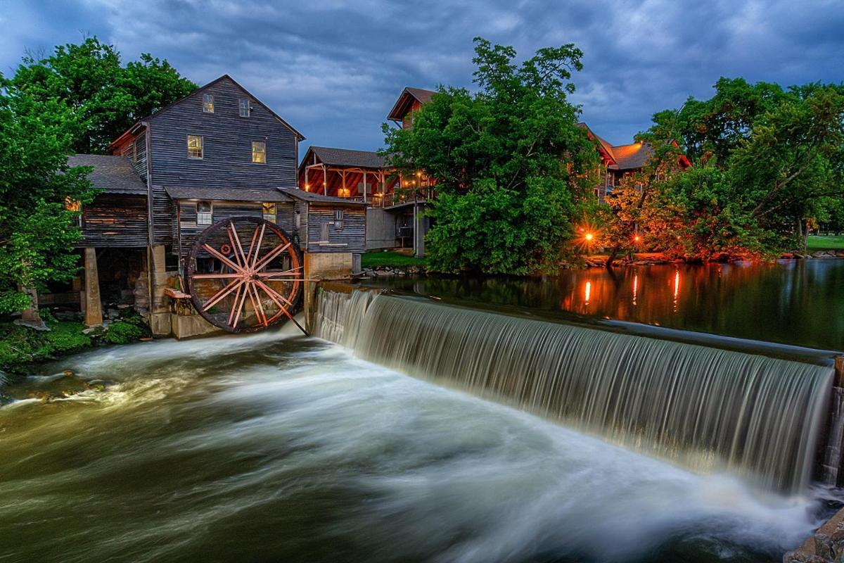 Adalynn'S Mountain Retreat-Hot Tub, 1089 Of Free Tickets For Each Paid Day, Dollywood And More! Pigeon Forge Exterior photo